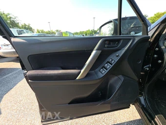 2015 Subaru Forester 2.5i – miniatura 9