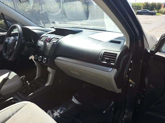 2015 Subaru Forester 2.5i - miniatura 16