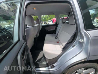 2015 Subaru Forester 2.5i - miniatura 13