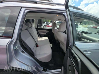 2015 Subaru Forester 2.5i - miniatura 16