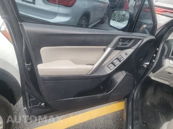 2015 Subaru Forester 2.5i Limited – miniatura 9