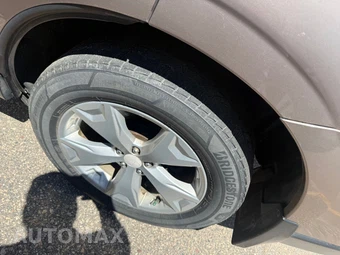 2015 Subaru Forester 2.5i Limited – miniatura 9