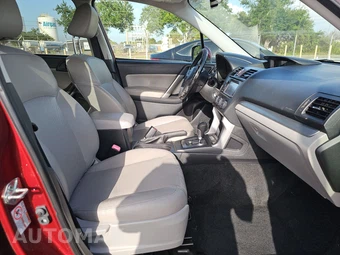 2015 Subaru Forester 2.5i Limited – miniatura 8