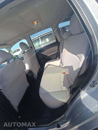 2015 Subaru Forester 2.5i Premium – miniatura 13