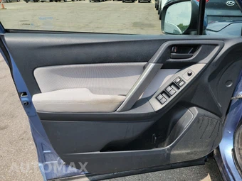 2015 Subaru Forester 2.5i Premium – miniatura 15