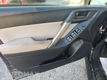 2015 Subaru Forester 2.5i Premium - miniatura 9