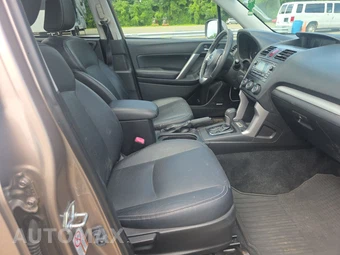 2015 Subaru Forester 2.5i Touring - miniatura 8