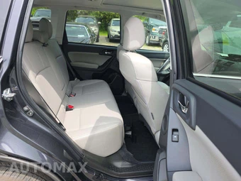 2015 Subaru Forester 2.5i Touring - miniatura 16