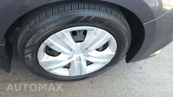 2015 Subaru Legacy 2.5i – miniatura 28