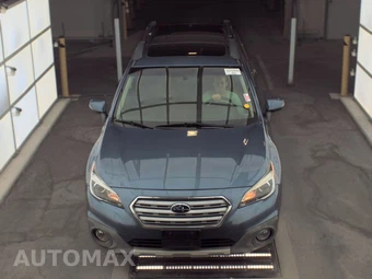 2015 Subaru Outback 3.6R Limited – miniatura 2