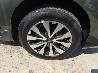 2015 Subaru Outback 3.6R Limited – miniatura 9