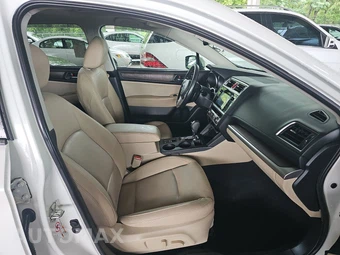 2015 Subaru Outback 3.6R Limited – miniatura 8