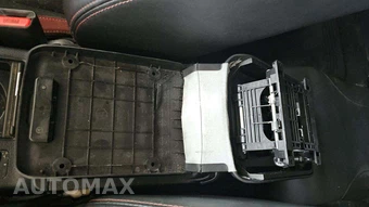 2015 Subaru WRX STi - miniatura 21
