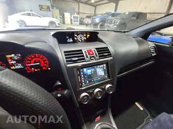2015 Subaru WRX STi Launch Edition – miniatura 10