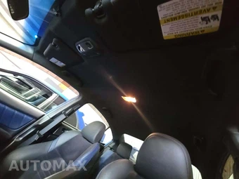 2015 Subaru WRX STi Launch Edition – miniatura 11