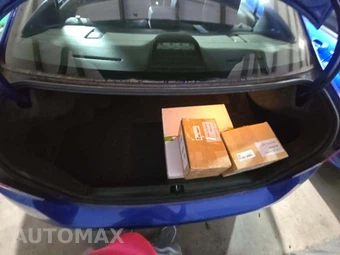 2015 Subaru WRX STi Launch Edition – miniatura 14
