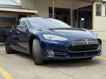 2015 Tesla Model S — samochód z USA z aukcji Manheim, oferta Kup Teraz w AUTOMAX