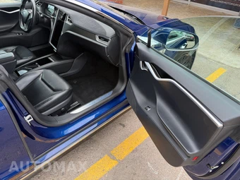 2015 Tesla Model S – miniatura 13