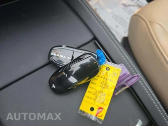 2015 Tesla Model S 70 – miniatura 8