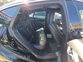 2015 Tesla Model S 70D – miniatura 17