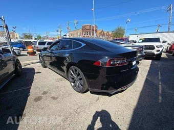 2015 Tesla Model S 70D – miniatura 2