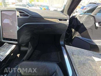2015 Tesla Model S 70D – miniatura 20