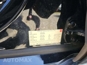 2015 Tesla Model S 70D – miniatura 5