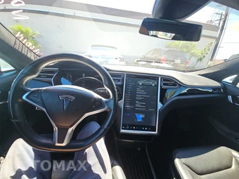 2015 Tesla Model S 70D – miniatura 11
