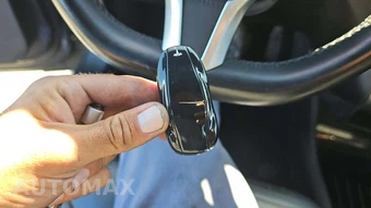 2015 Tesla Model S 70D – miniatura 20