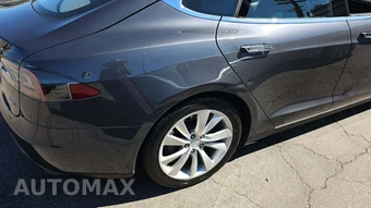 2015 Tesla Model S 70D – miniatura 26
