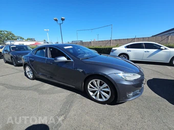 2015 Tesla Model S 70D – miniatura 3