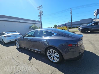 2015 Tesla Model S 70D – miniatura 6