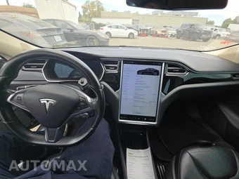 2015 Tesla Model S 70D – miniatura 11