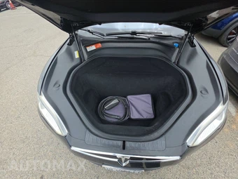 2015 Tesla Model S 70D – miniatura 15