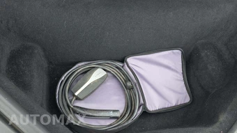 2015 Tesla Model S 70D – miniatura 17