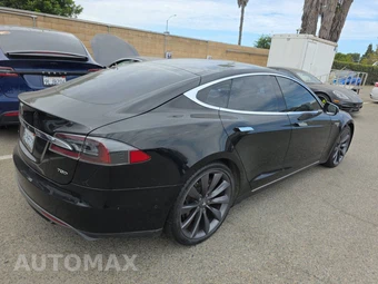 2015 Tesla Model S 70D – miniatura 4