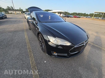 2015 Tesla Model S 85D – miniatura 3