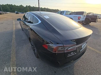 2015 Tesla Model S 85D – miniatura 6