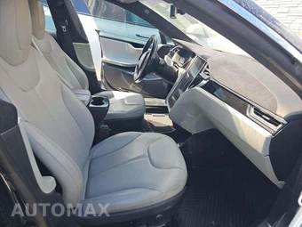 2015 Tesla Model S 85D – miniatura 19