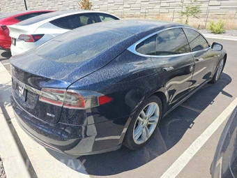 2015 Tesla Model S 85D – miniatura 3