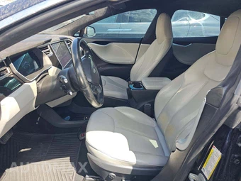 2015 Tesla Model S 85D – miniatura 6