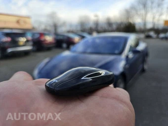 2015 Tesla Model S 90D – miniatura 15