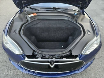 2015 Tesla Model S 90D – miniatura 16