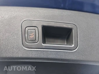 2015 Tesla Model S 90D – miniatura 24
