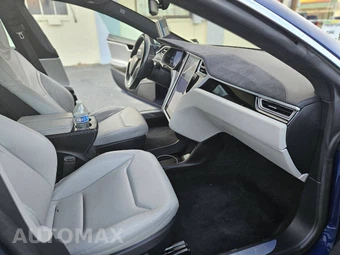 2015 Tesla Model S 90D – miniatura 26