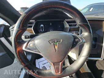 2015 Tesla Model S P85D – miniatura 10
