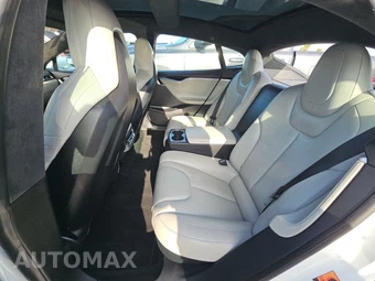 2015 Tesla Model S P85D – miniatura 13