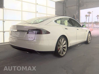 2015 Tesla Model S P85D – miniatura 4