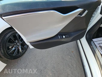 2015 Tesla Model S P85D – miniatura 9