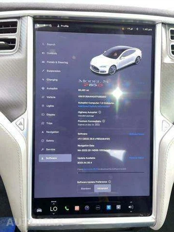 2015 Tesla Model S P85D – miniatura 10